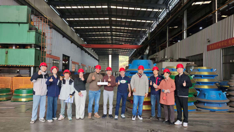 Wear-Resistant Hammer Heads5.jpg