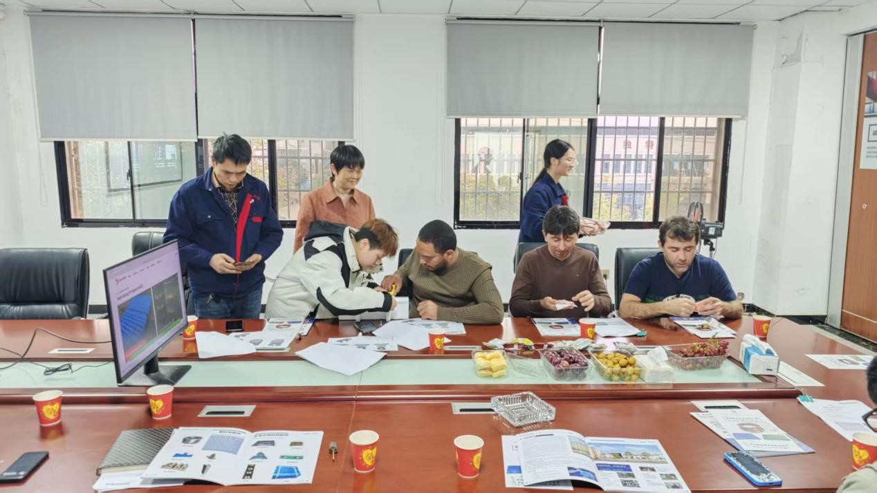 Wear-Resistant Hammer Heads1