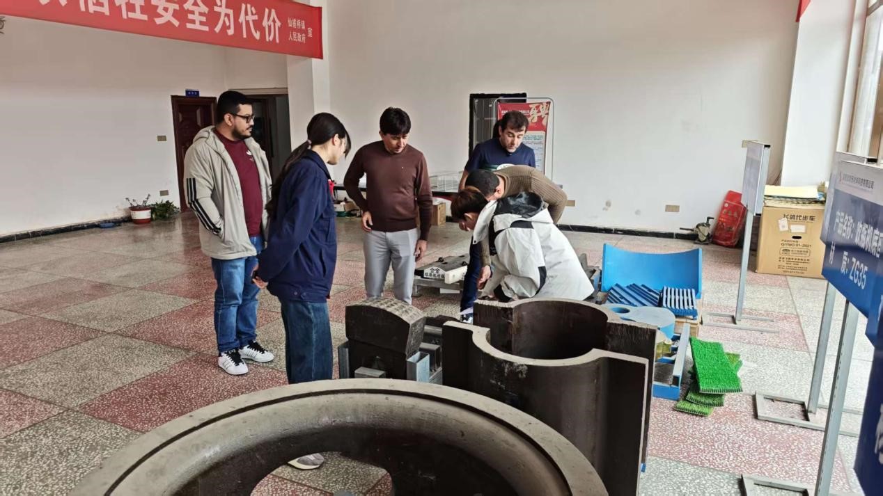 Wear-Resistant Hammer Heads3