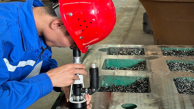 metallographic instrument